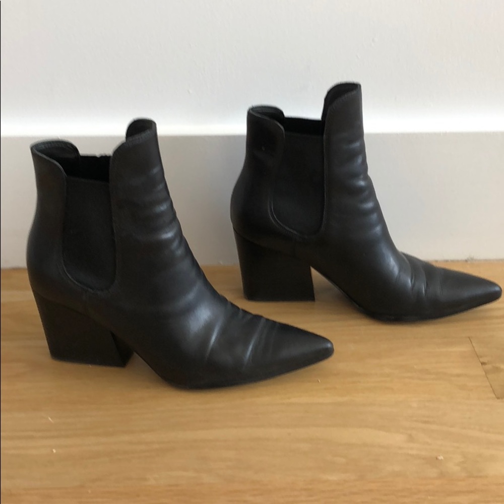 Kendall and Kylie Finch leather boots